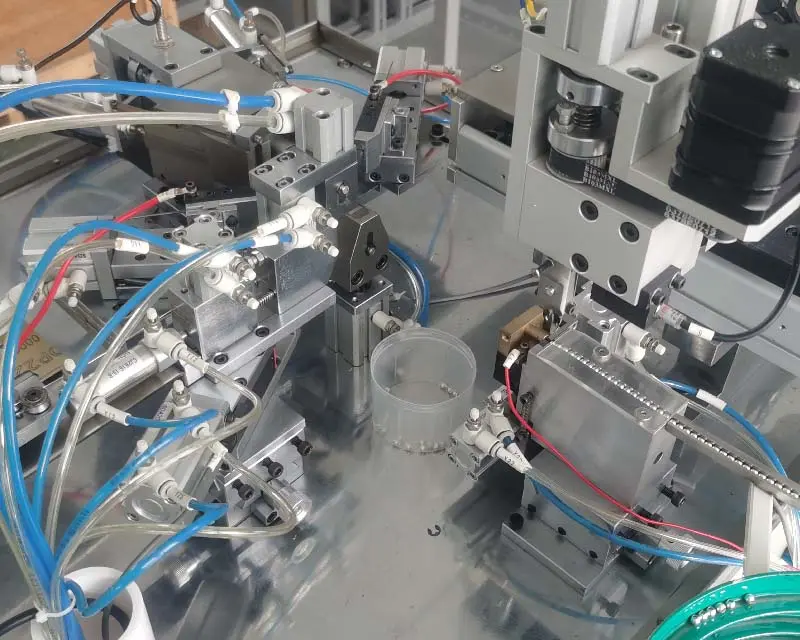 Nghiên cứu tình huống về máy hàn điểm tự động trong sản xuất trang sức