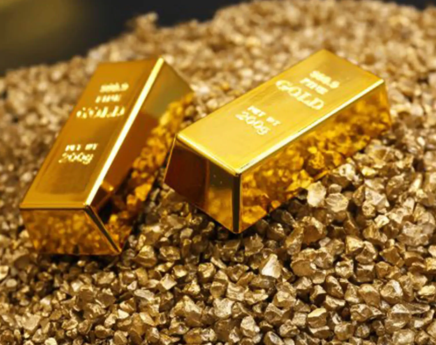 Nguyên nhân đằng sau sự gia tăng giá kim loại quý trong thời chiến